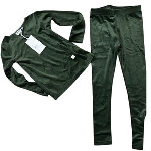 Crew Basic Ribbed Velour Wrap Set in Olive size 5